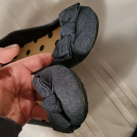 Childrens place size 4 canvas denim slip ins rubber sole - Picture 5 of 6